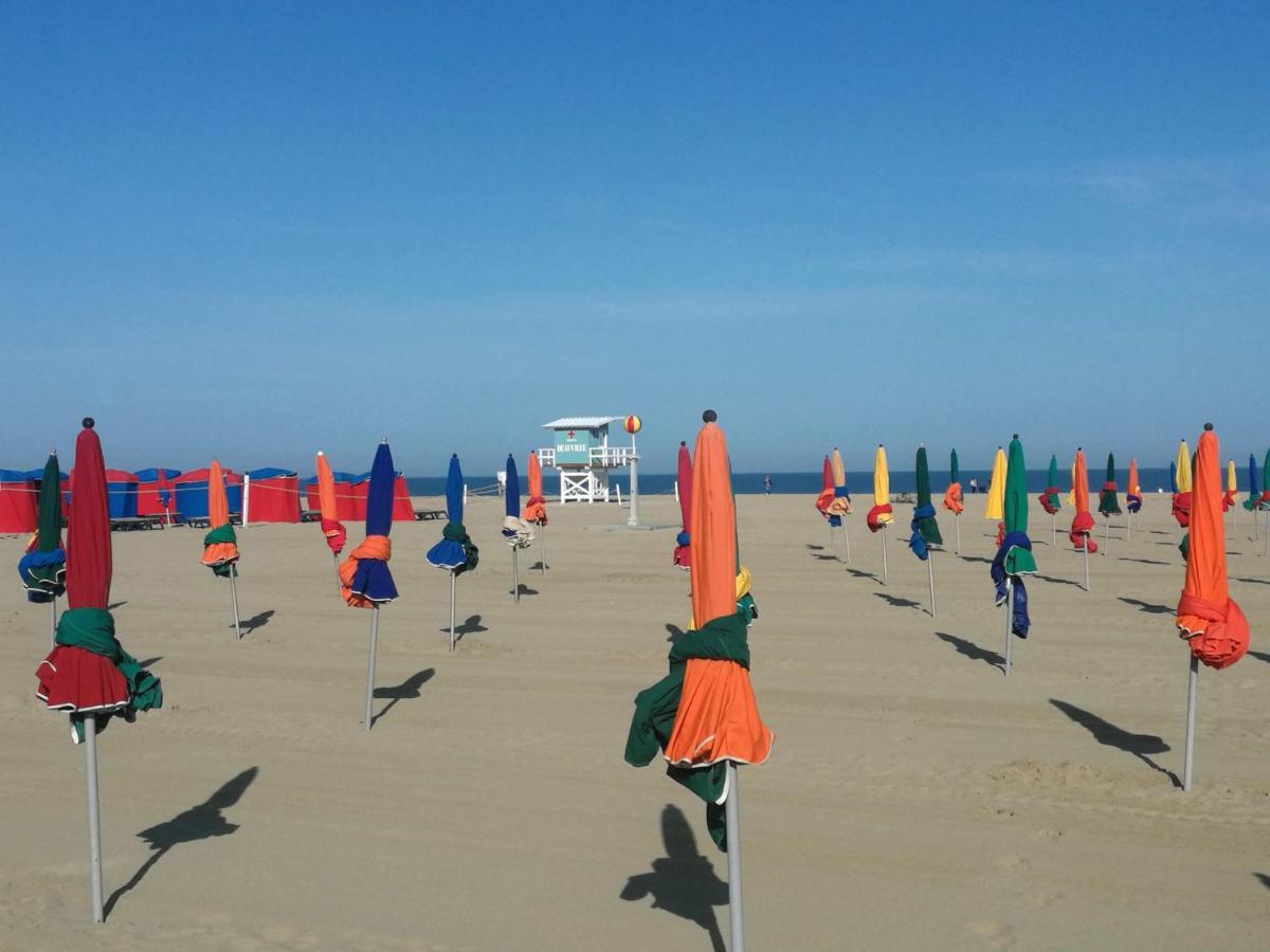 La Glycine Hypercentre Et Tout Confort Deauville Bagian luar foto